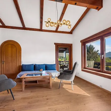 Dom wakacyjny Gartenchalet Am Panoramaweg, Eingezaeunter Garten Berg